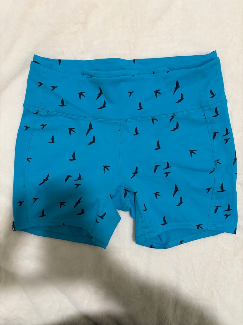 Oiselle O-mazing Stride Shorts - Bright Blue Bird Print